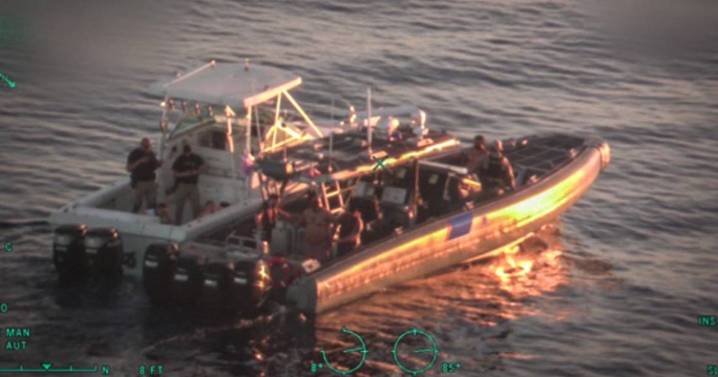 Detienen a cubanos en intento de contrabando frente a las costas de Miami