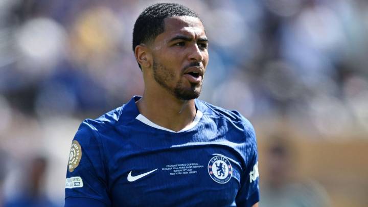 Chelsea's Levi Colwill has surgery after ACL injury in training