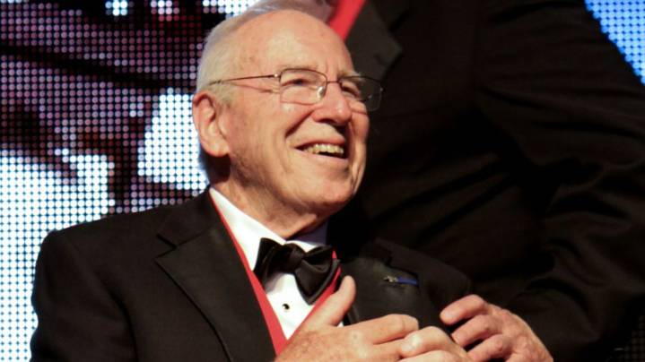 Apollo 13 flight director remembers James Lovell