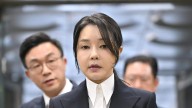 Arrestan a la ex primera dama surcoreana Kim Keon