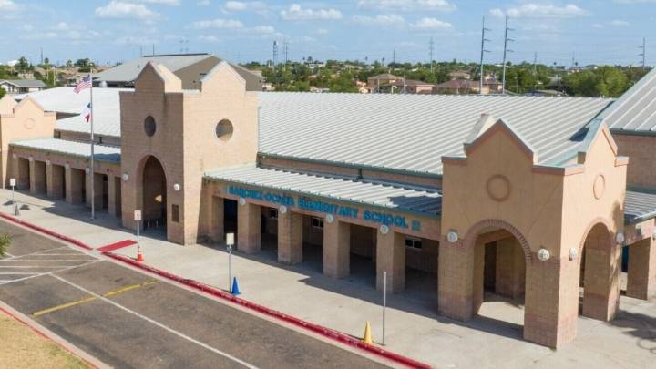 Misterio en Laredo: ¿cómo llegó una sustancia ilegal a una niña de 3 años dentro de su escuela?