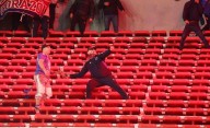 Violencia, escándalo e incidentes en Avellaneda: Independiente y la U de Chile, suspendido