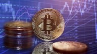 Bitcoin no logra revertir las bajas y se mantiene en torno a los u$s113.000