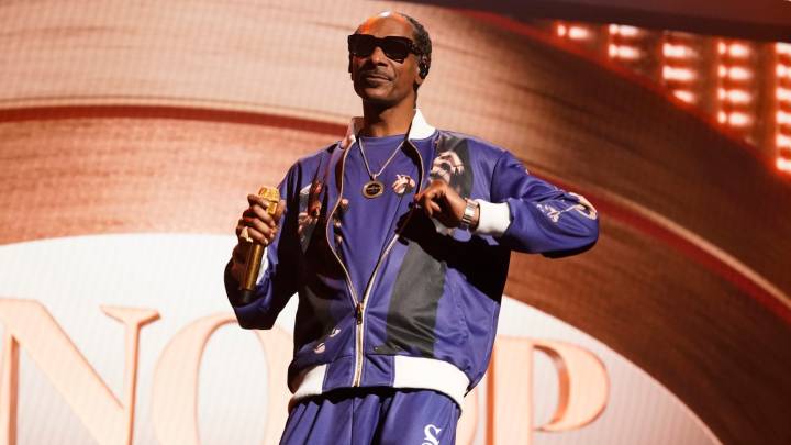 Australian Senator Calls for Snoop Dogg to Be Removed From AFL Final