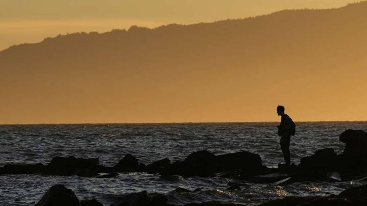 Extreme weather builds in the West, across the US