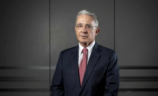 Colombia: el expresidente Uribe fue condenado a 12 años de prisión
