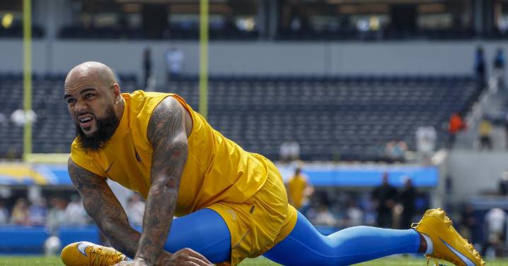 He's back: Wide receiver Keenan Allen agrees to deal with Chargers