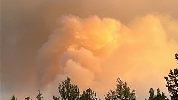 Evacuations issued for Flat Fire near Lake Billy Chinook