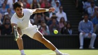 Carlos Alcaraz pasa a octavos de final en el US Open pero sufrió una molestia: esto se sabe de su condición