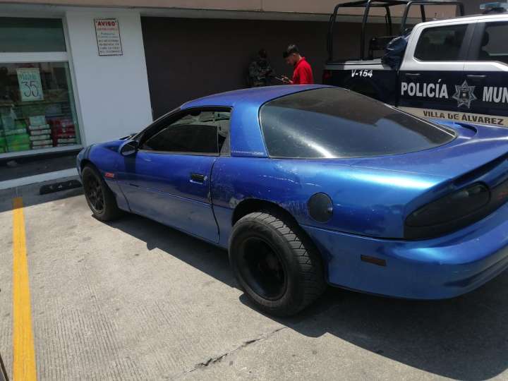 Policía de VdeA recupera vehículo robado y detiene a su conductor