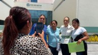Habitantes de Guerrero reciben con bloqueo a Sheinbaum; los evade en helicóptero