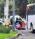 MOTOCICLISTA MURIÓ AL CHOCAR CONTRA UN AUTOBÚS EN LA ALCALDIA XOCHIMILCO
