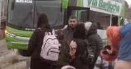 Video impactante en la Ruta 22: una pasajera filmó el momento exacto del choque en el puente Neuquén