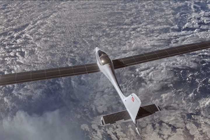 Un avión solar ha alcanzado los 9.521 metros sobre los Alpes: el récord que acerca a la aviación a la estratosfera