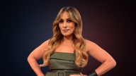 Marcela Tauro sorprendió con un mono púrpura que se impone como uno de los tonos del año