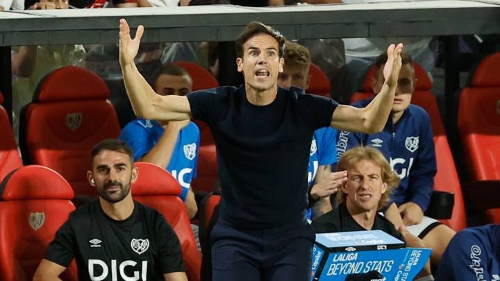 Iñigo Pérez explota: "Si el VAR no funciona, habrá que posponer el partido hasta que funcione"