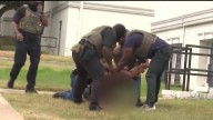 Cámaras de Telemundo 44 captan otro arresto migratorio en Chirilagua
