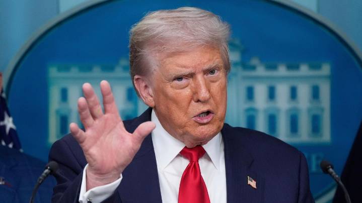 Trump says he's placing Washington police under federal control and activating the National Guard