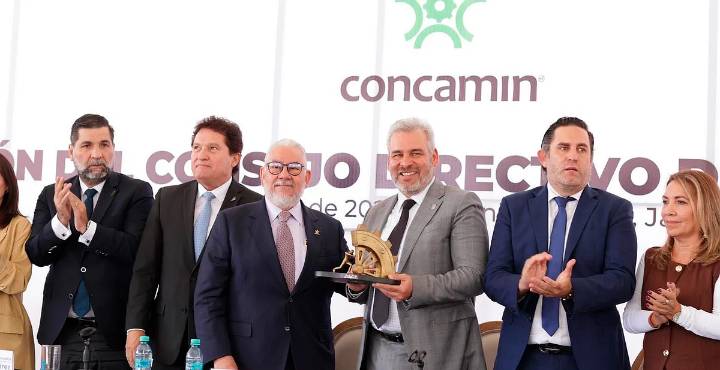 Presenta Bedolla a industriales del país beneficios del Polo Bienestar Parque Bajío