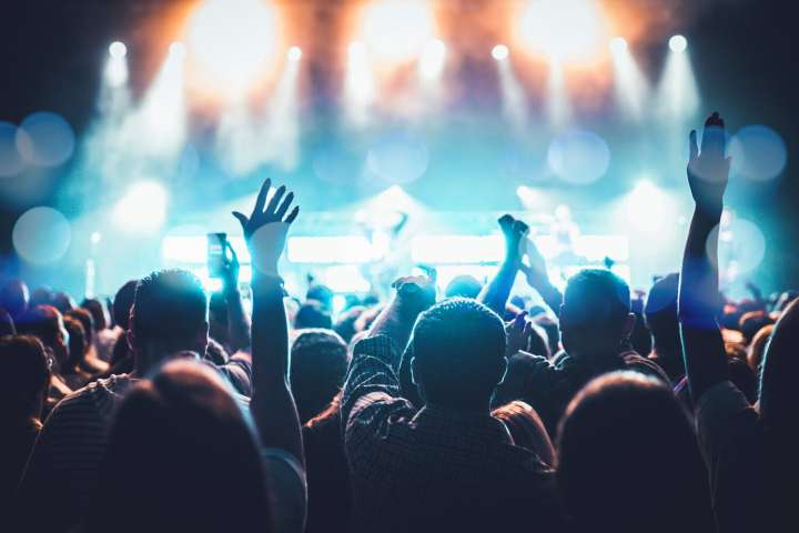 Country Musician Zach Top will headline 2026 Coors Light Birds Nest concert series