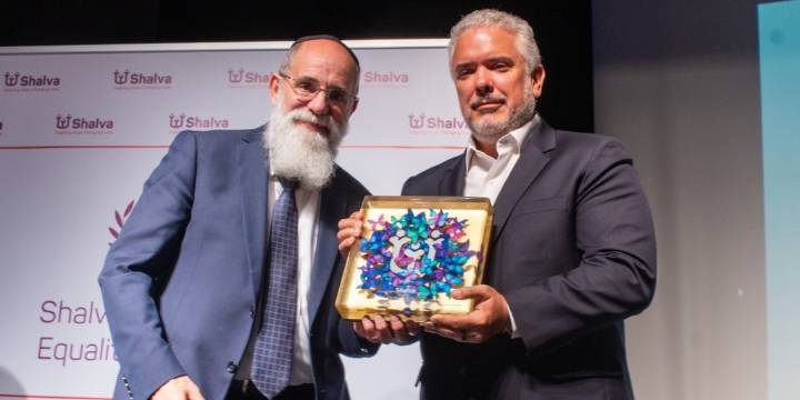 Expresidente Iván Duque recibió en Jerusalén el Premio Shalva a la Igualdad e Inclusión Social