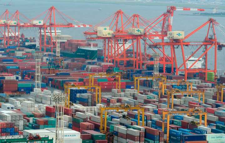 Japón ahonda en su déficit comercial con una caída del 10% de las exportaciones a EE.UU.