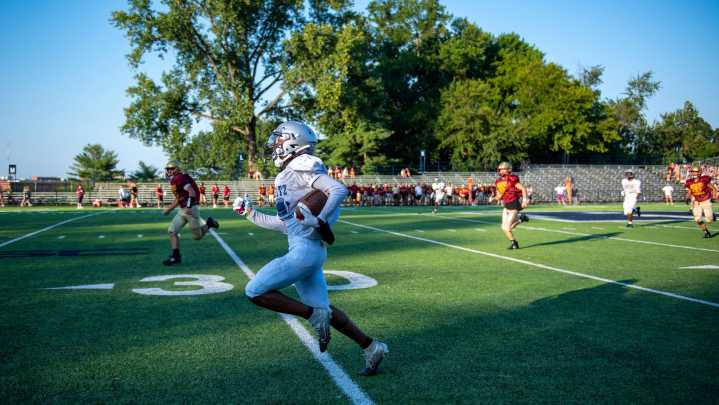 Reitz Panthers host the Mater Dei Wildcats in preseason scrimmage