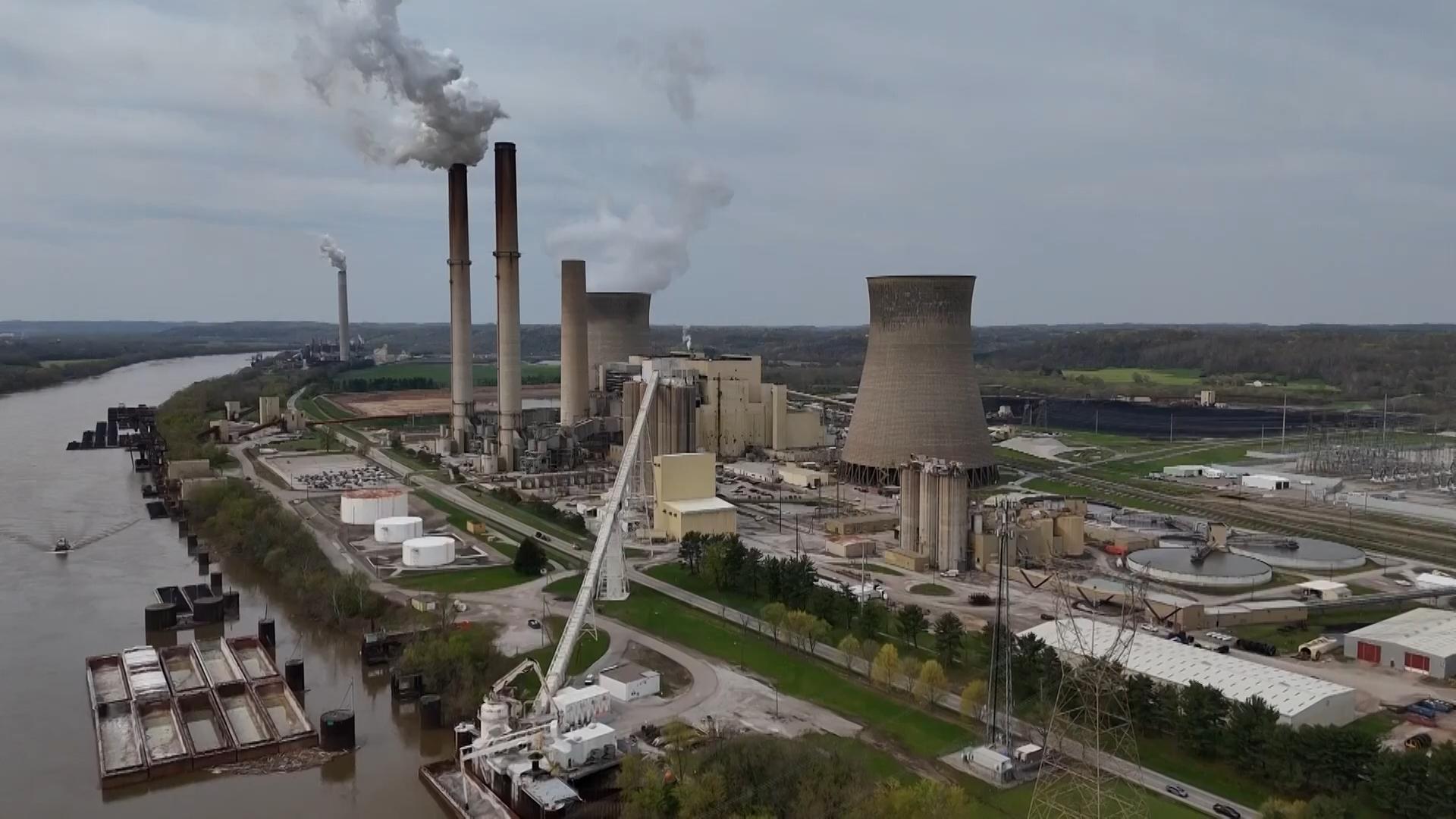 Scientists give harsh grades to Trump administration work aimed at undoing a key climate finding