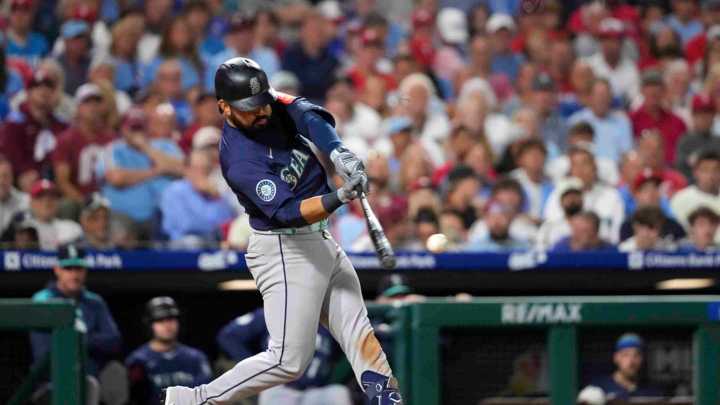 Eugenio Suárez triplica y se pone a un chin de las 100 remolcadas en su mejor juego ofensivo con Seattle