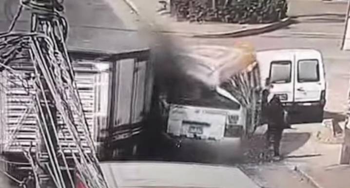 Ate: triple choque en la Carretera Central deja un herido y termina con robo a pasajeros 