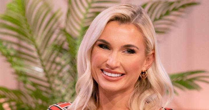 Billie Shepherd 'hysterical' with pain over mystery condition as family lend support