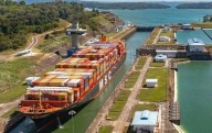 Canal de Panamá planea licitación para construir y operar 2 nuevos puertos