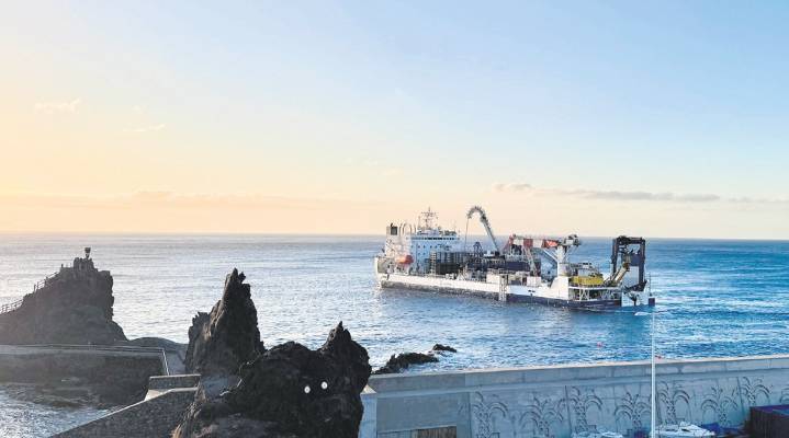 Comienza la instalación del cable submarino entre Tenerife y La Gomera