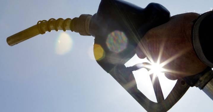 Labor Day Weekend gas prices projected to be lowest since 2020