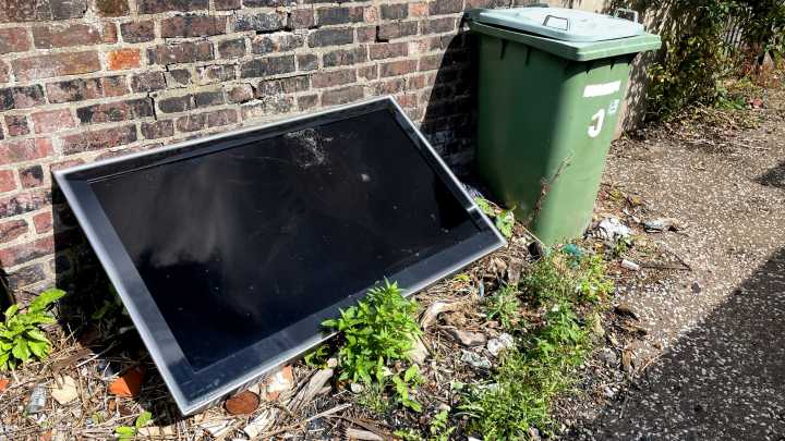 Online shopping giants Amazon and eBay to pay the price for electrical waste