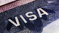 A revisión, todas las visas de EU; advierten por ola de cancelaciones