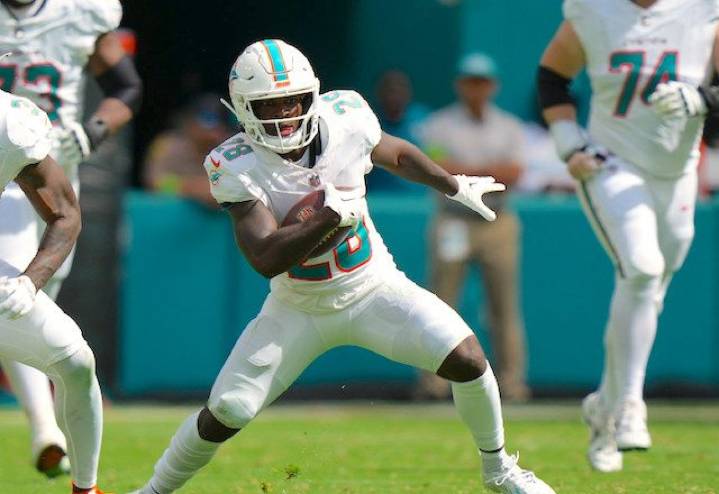 Will De'Von Achane Play in Week 1? Fantasy Football Injury Update (2025)
