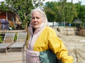 Charleswood residents question safety of excavation next door