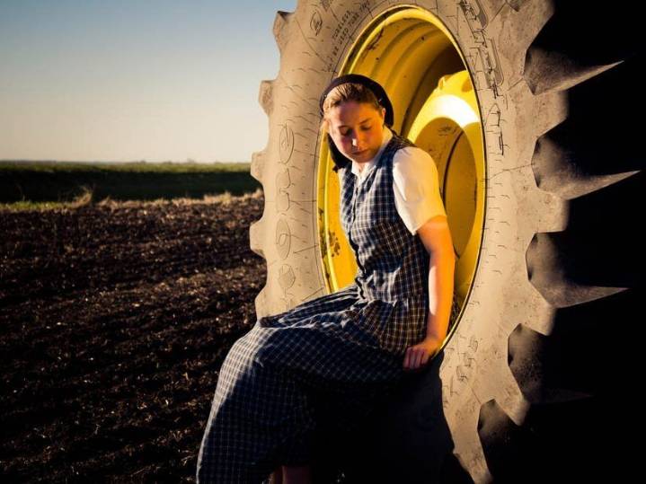 From bonnet to blue jeans: Inside the secret world of Hutterite exits
