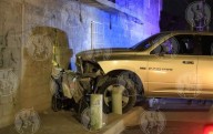 Hombre mayor mμεrε prensado vs una pared en la Carlos Chavira