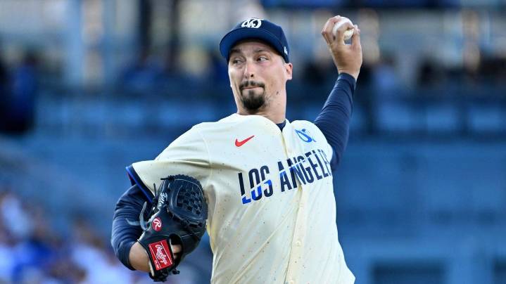 Dodgers regain NL West lead from Padres as Snell shuts down his former team in 6