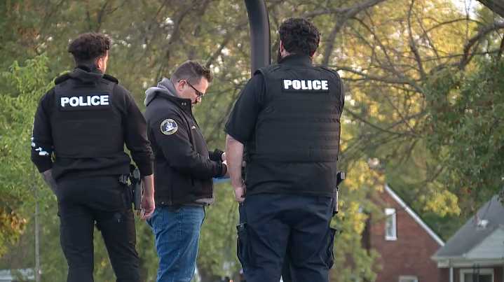 Detroit police say 13-year-old accidentally shot sister during park meet