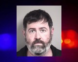 Profesor de escuela arrestado por delitos sexuales contra menor 