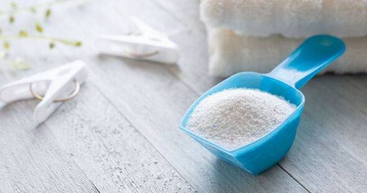 UK households urged to pour washing powder onto their driveways