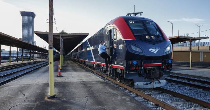 Amtrak's Mardi Gras route sold-out first day of service