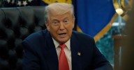 Trump anuncia orden ejecutiva para eliminar voto por correo y máquinas de votación rumbo a elecciones 2026