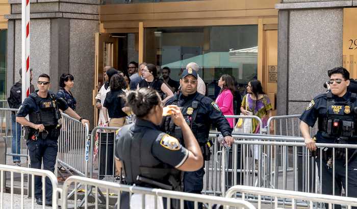 Demandan a ICE por arrestos en cortes de NYC