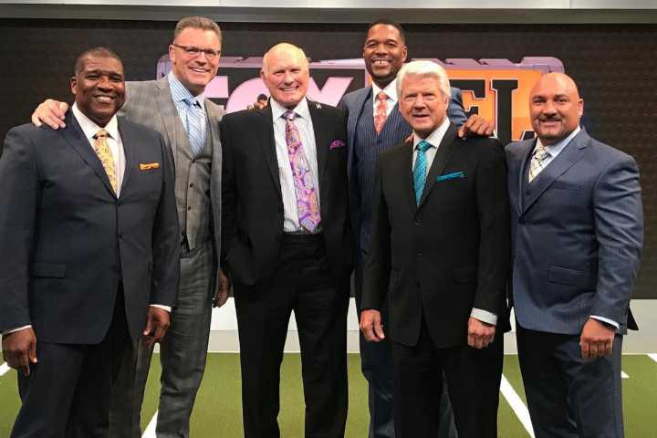 FOX Host Makes Big Career Change in 21 Years After Serving With Terry Bradshaw & Michael Strahan Jay Glazer, longtime FOX insider with Bradshaw and Strahan, makes major career move signing with UTA to