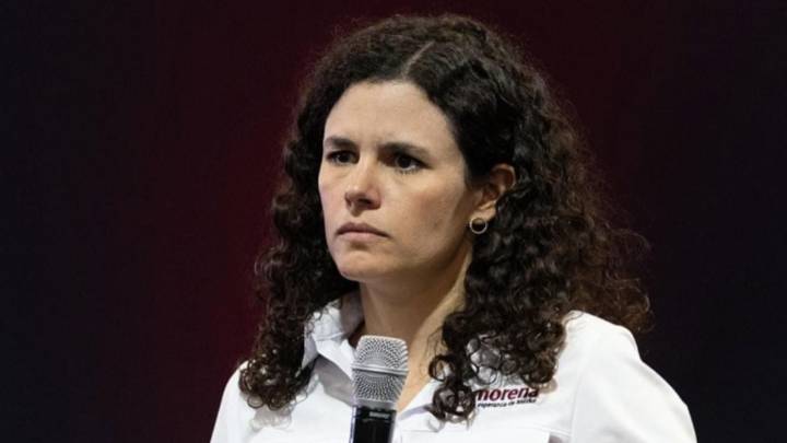 "Es una mujer extraordinaria y libre": Luisa María Alcalde defiende a Beatriz Gutiérrez Müller ante críticas por vivir en España
