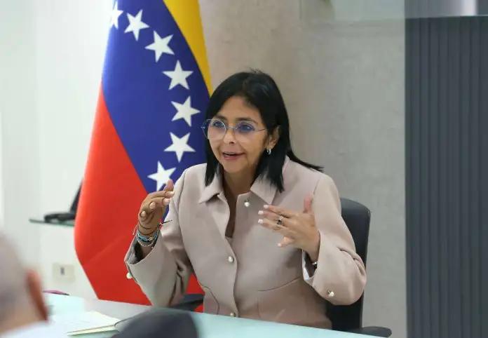 Venezuela y Colombia: Ministros Evalúan Compra de Monómeros y Cooperación de Gas
